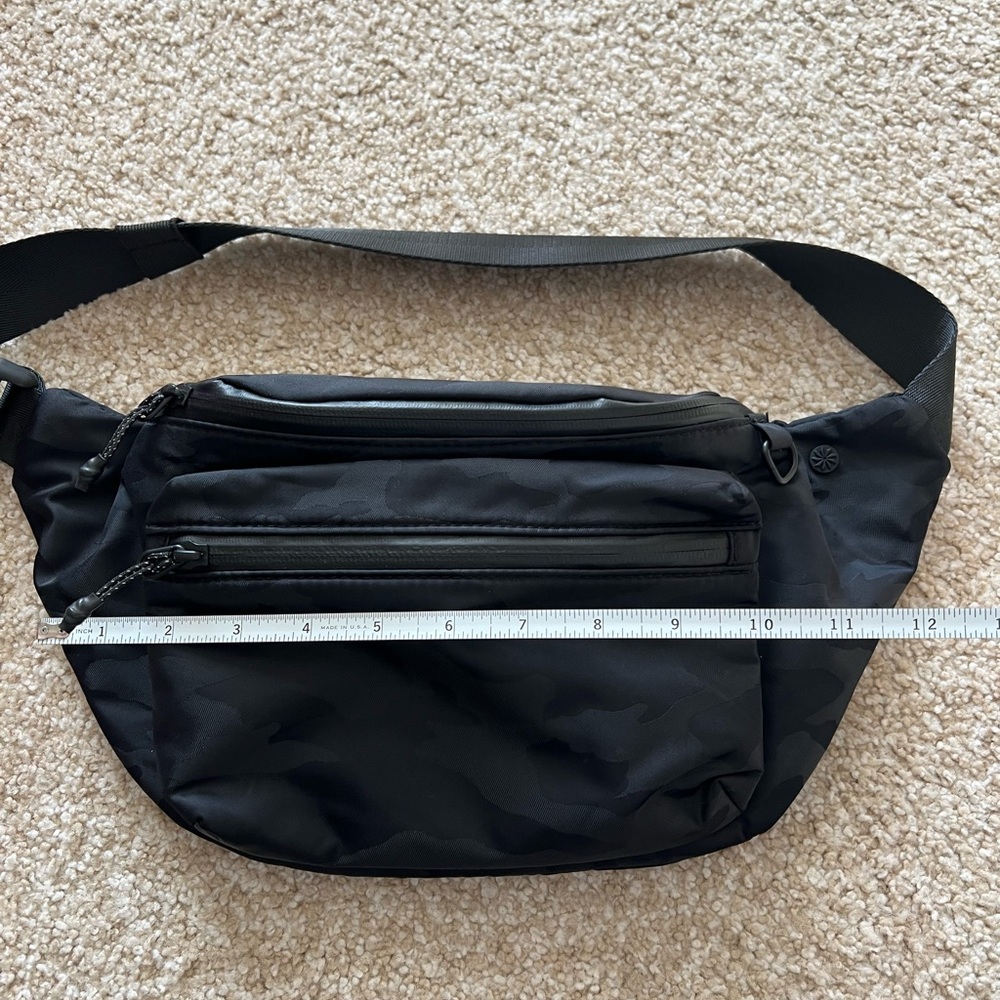 Athleta belt bag - Picture 7 of 7
